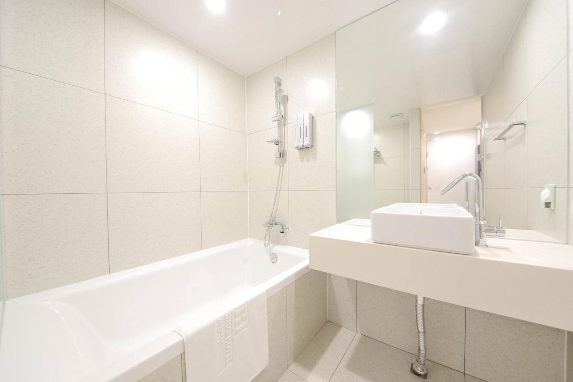 Busan H-Avenue Hotel Seomyeon Station Ngoại thất bức ảnh