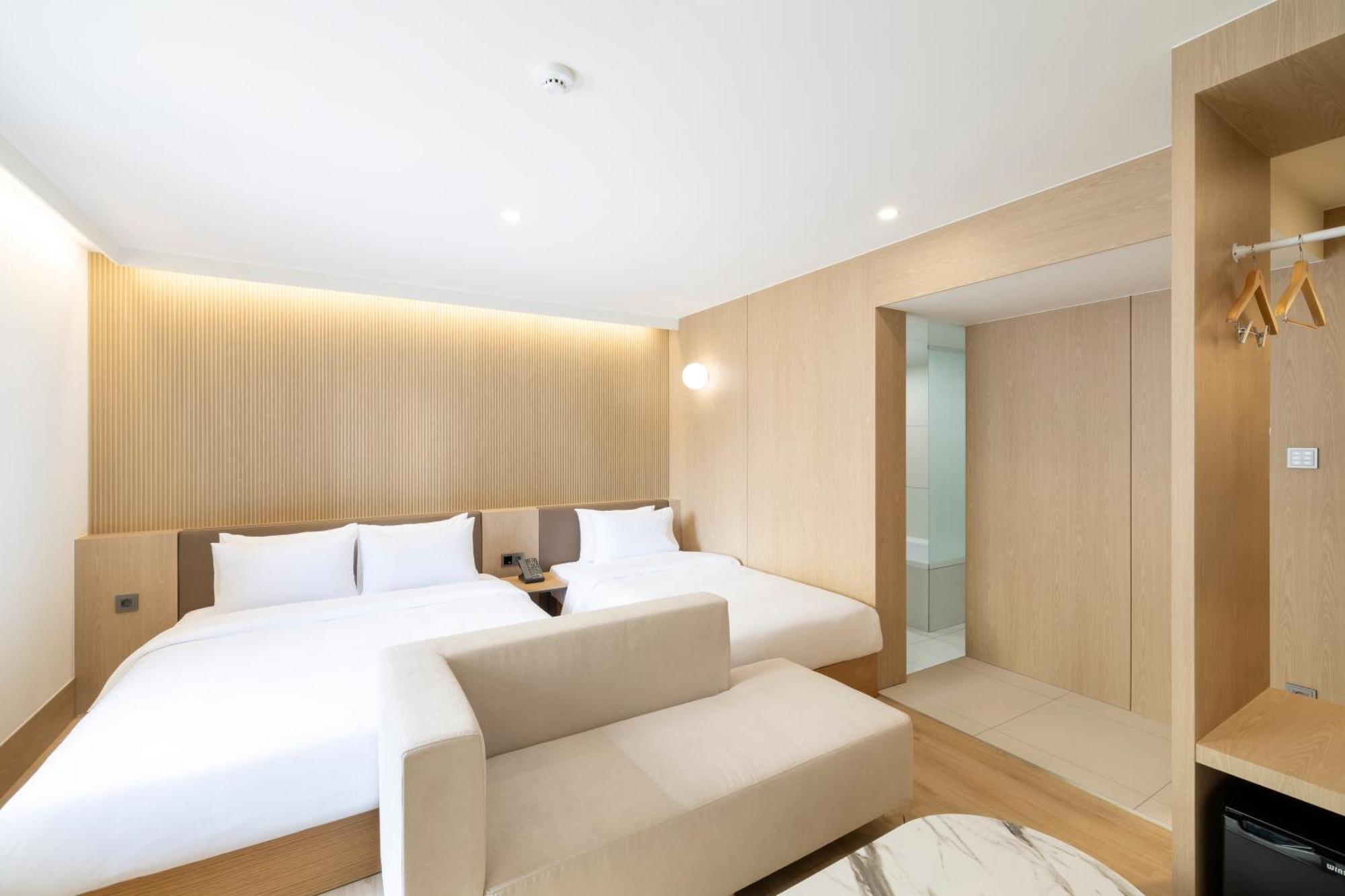 Busan H-Avenue Hotel Seomyeon Station Ngoại thất bức ảnh